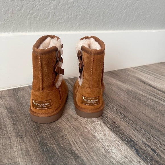 Koolaburra by UGG Victoria Short Winter Boots bow Brown fur Girls Size 8 NWT - Picture 12 of 13